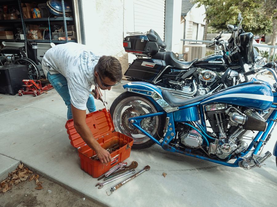 Atelier moto et outillage professionnel